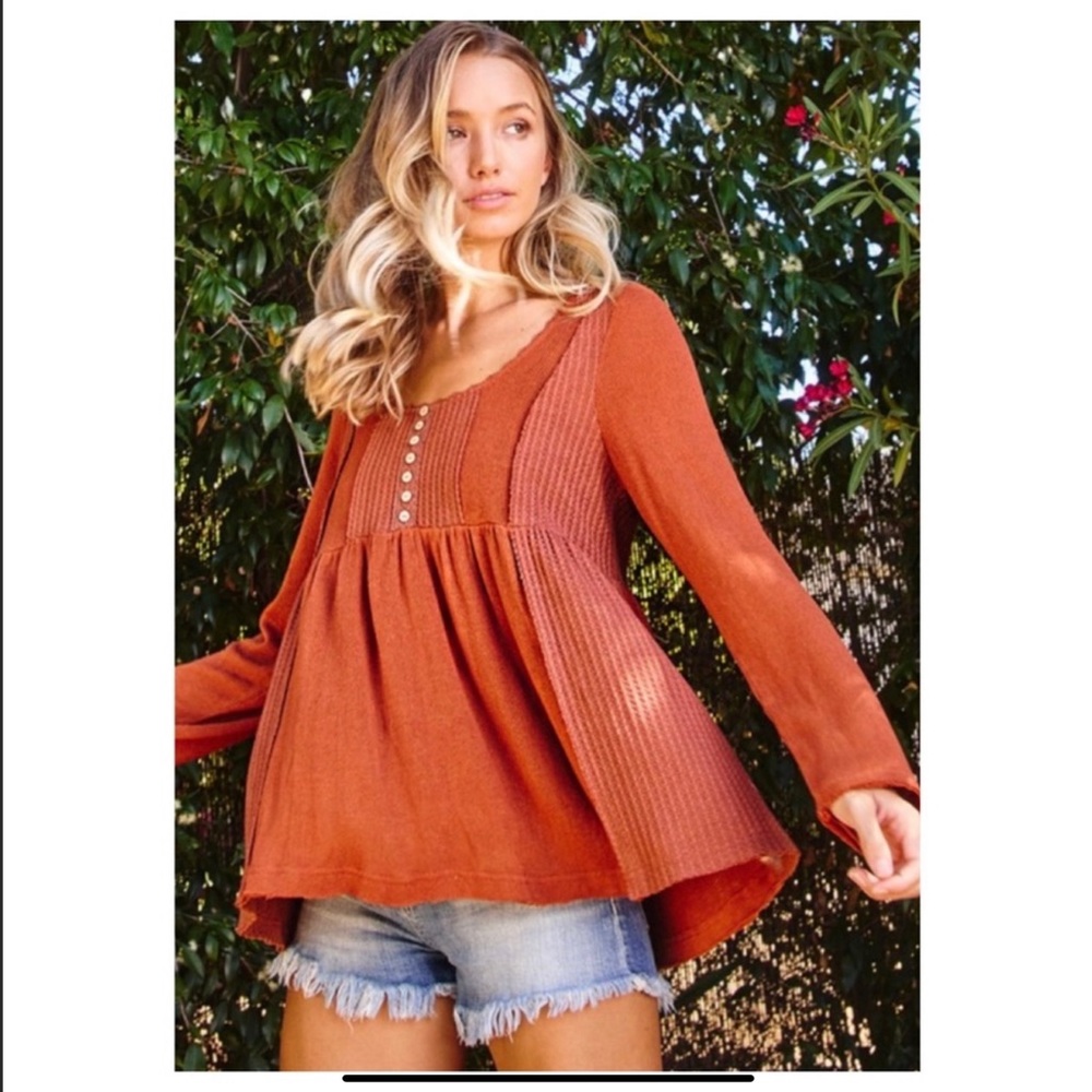 LAST CHANCE Burnt Orange Tunic w/Criss Back Detail. NWT - Picture 4 of 8